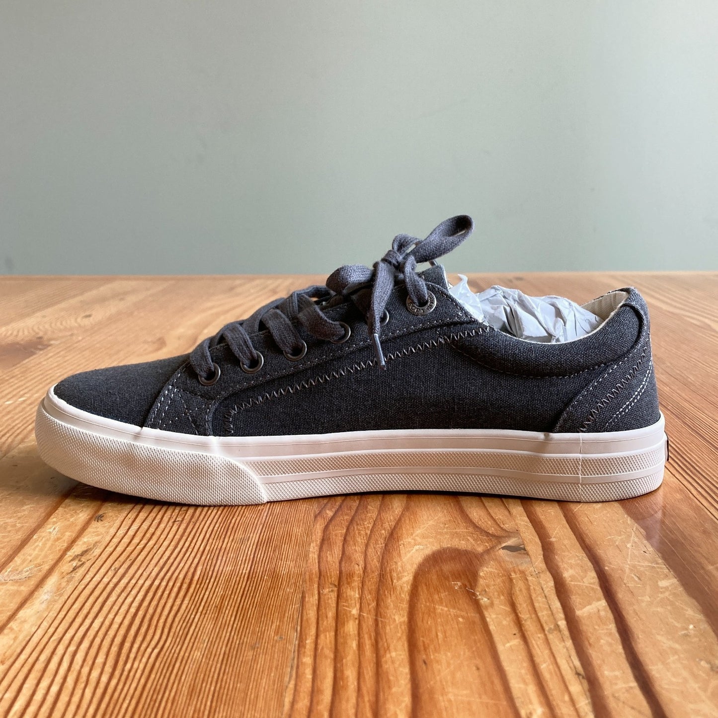 Taos Charcoal Wash Canvas NEW Plim Soul Shoes - Size 8.5 - 1213MM