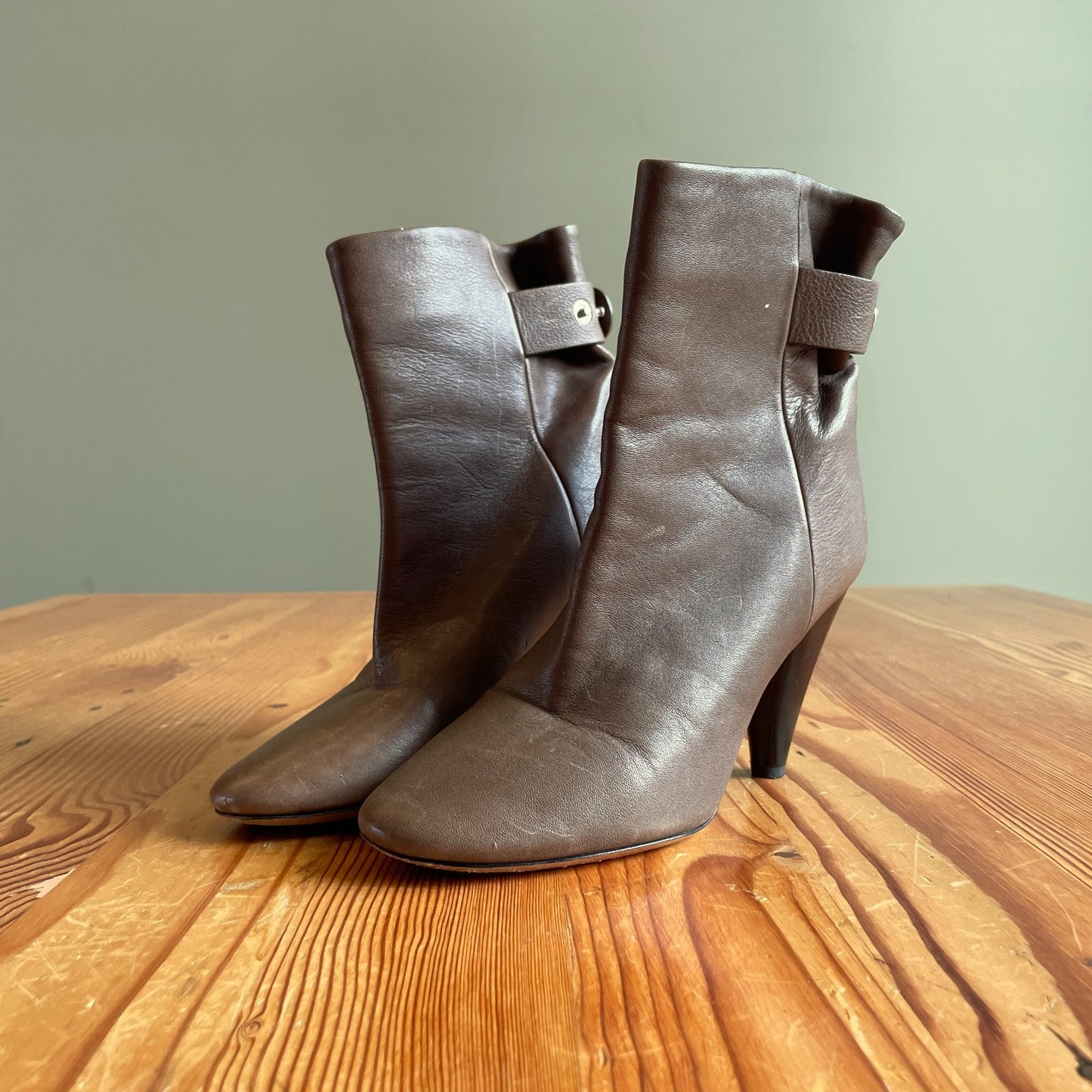 38 / 7.5 - Isabel Marant Khaki Green Smooth Leather Heeled Ankle Boots 1204KS