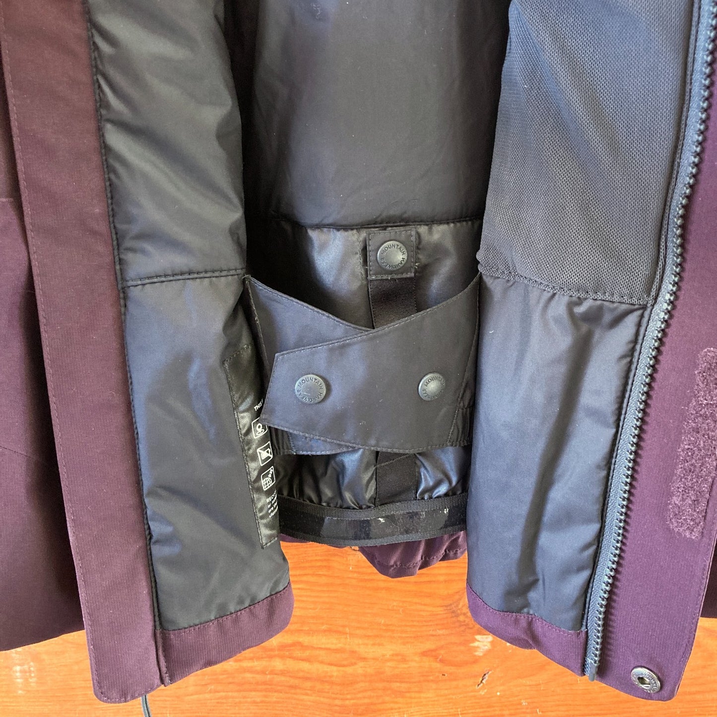 XL - Mountain Hardwear $375 Dark Burgundy Cloud Bank Gore-Tex Coat NEW 0313TC