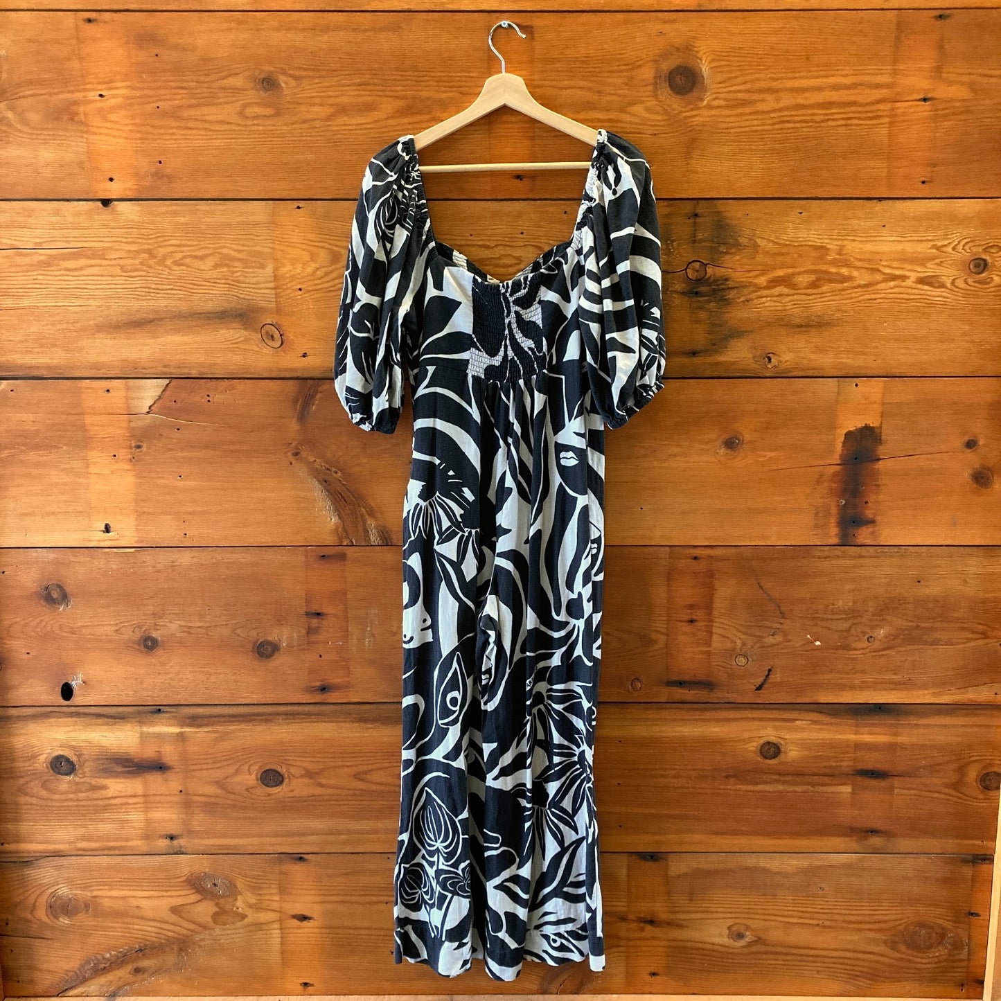 M - Farm Rio Black White Tropical Print Wide Leg Puff Sleeve Jumpsuit 1203TR