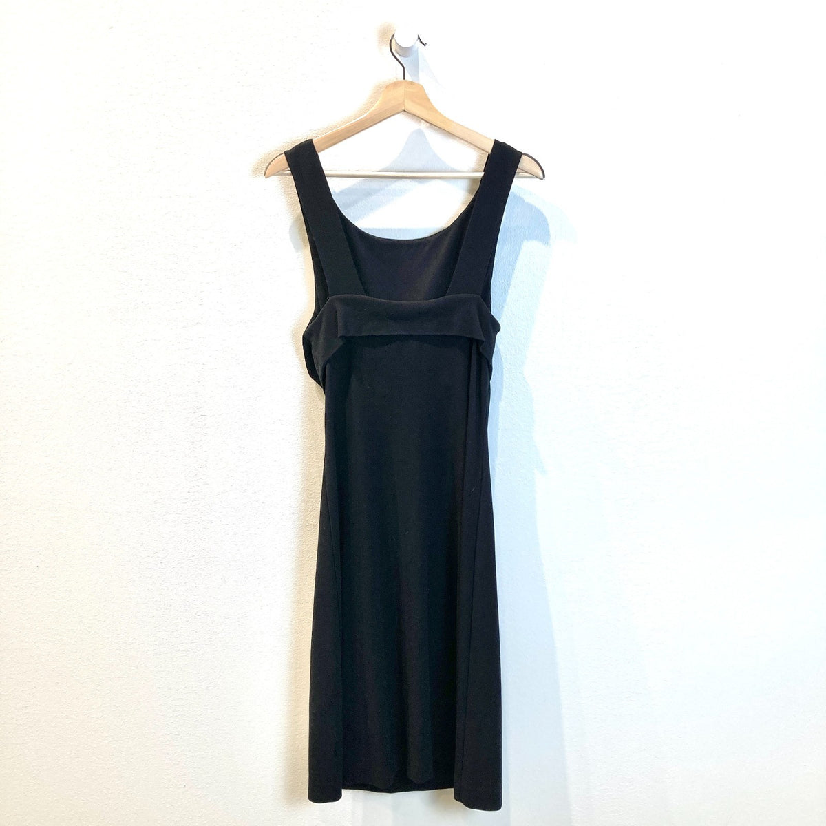 DVF Diane von Furstenberg Black Ponte Knit Midi Dress - Size 6 - 0504AK