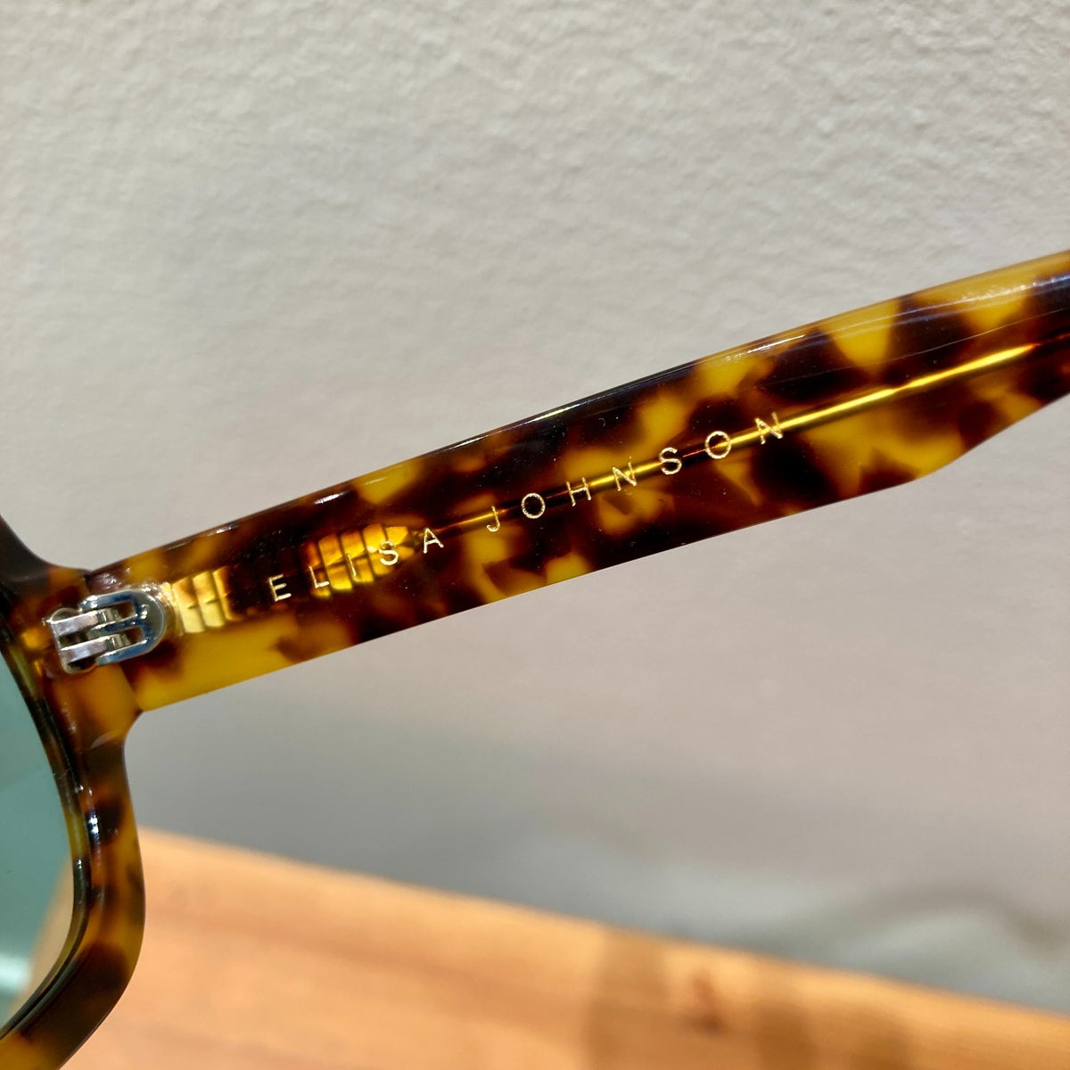 Elisa Johnson Brown Tortoise Blue Lens Jane Sunglasses w/ Case - 0312IG
