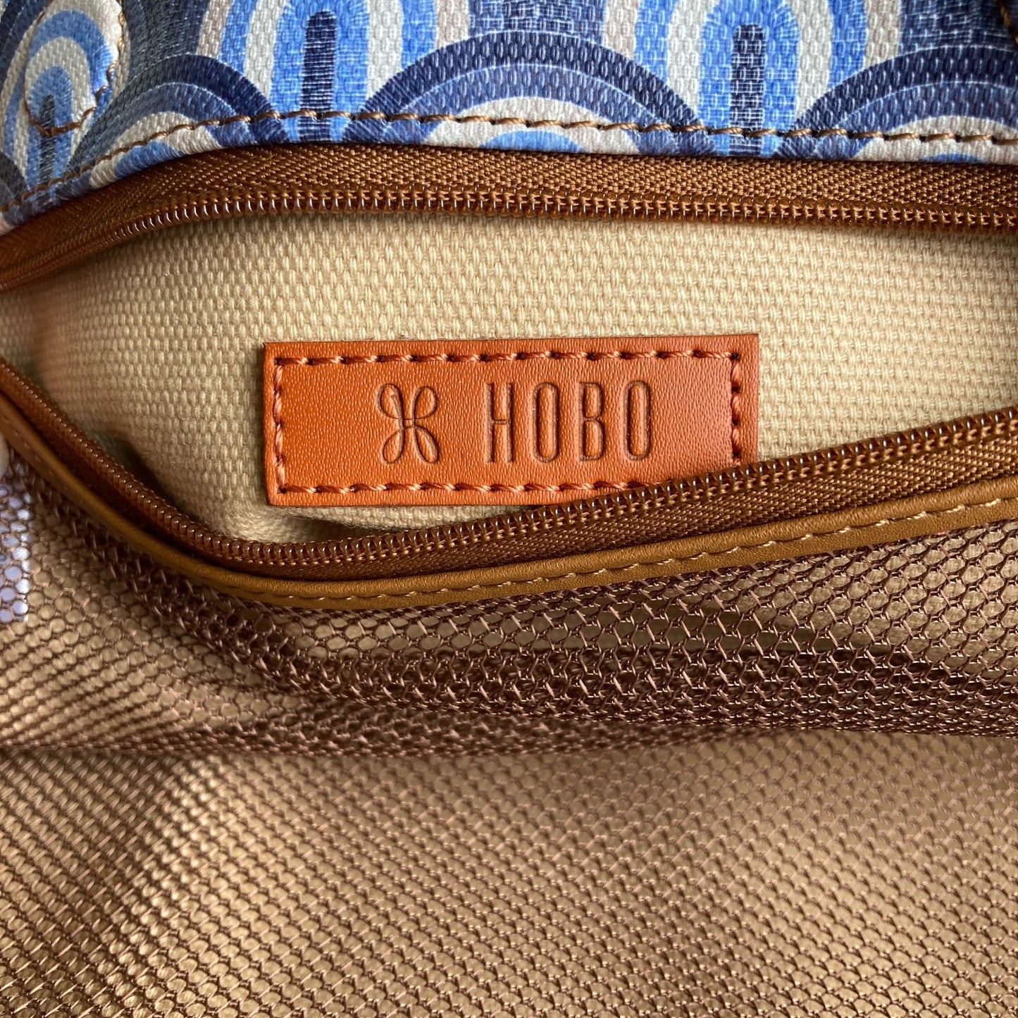 Hobo International Blue White Print All That Tote Bag & Cosmetic Pouch - 0514AK