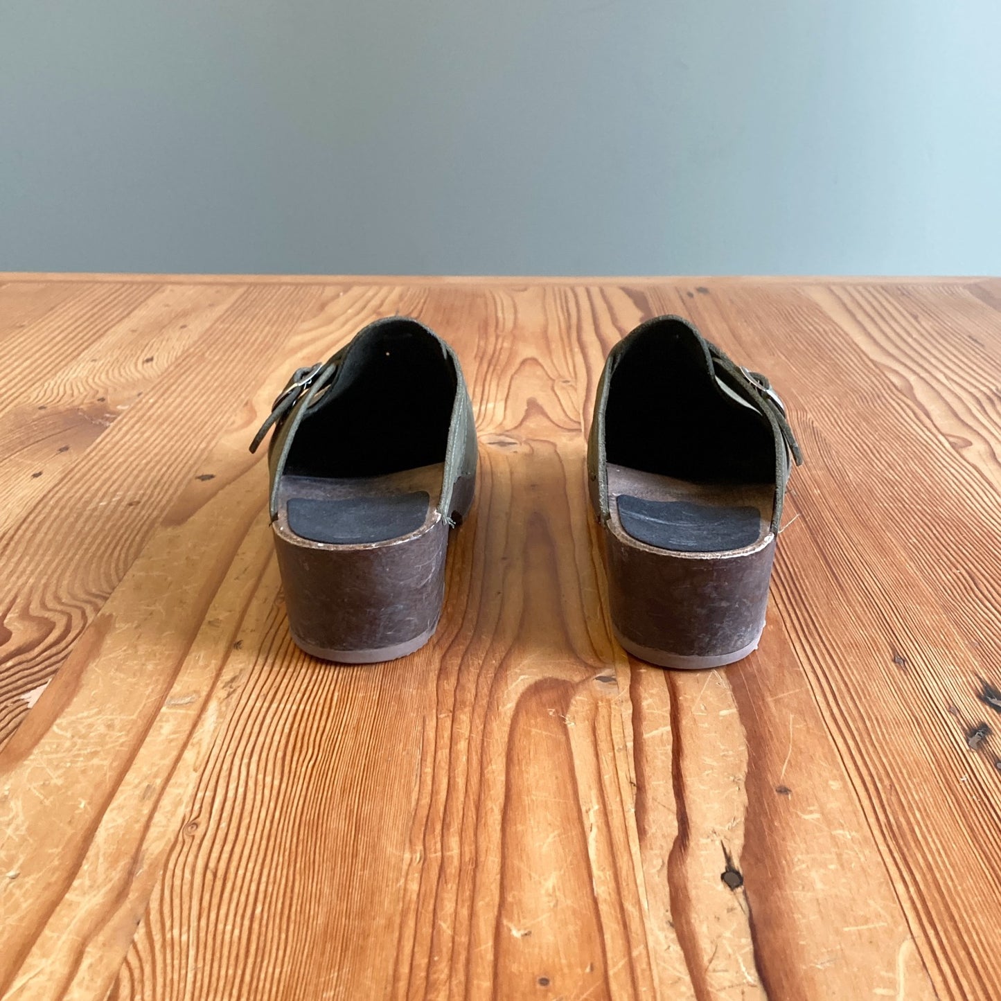 44 / 11.5 - Sandgrens Army Green Leather Open Heel Wooden Clogs Shoes 0603AG