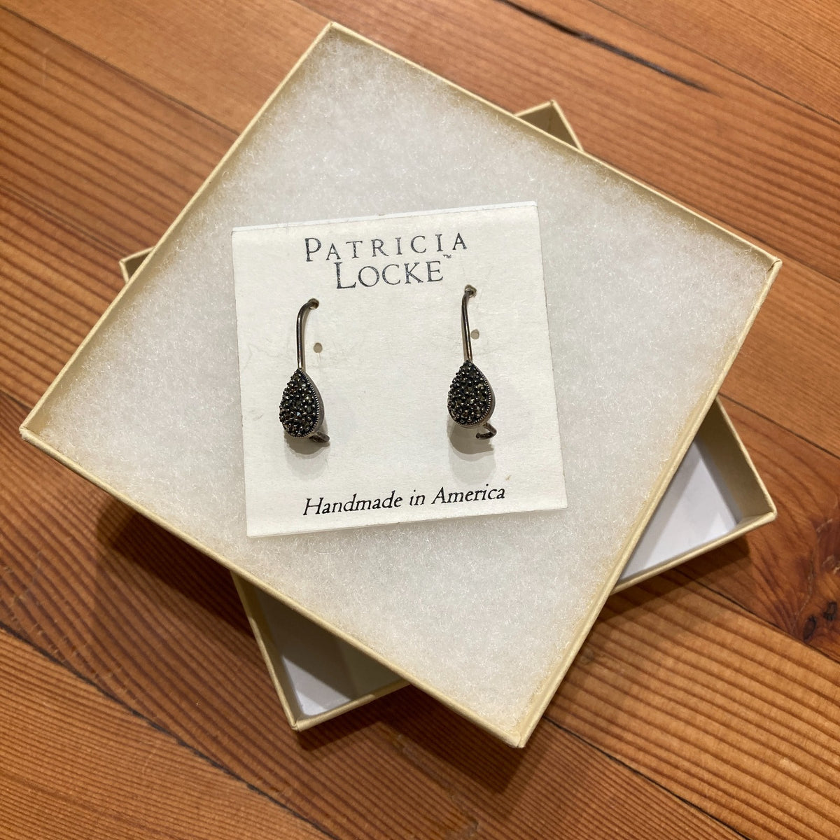 Patricia Locke $76 Pewter Silver Clasp Earrings - NEW - 1107SS