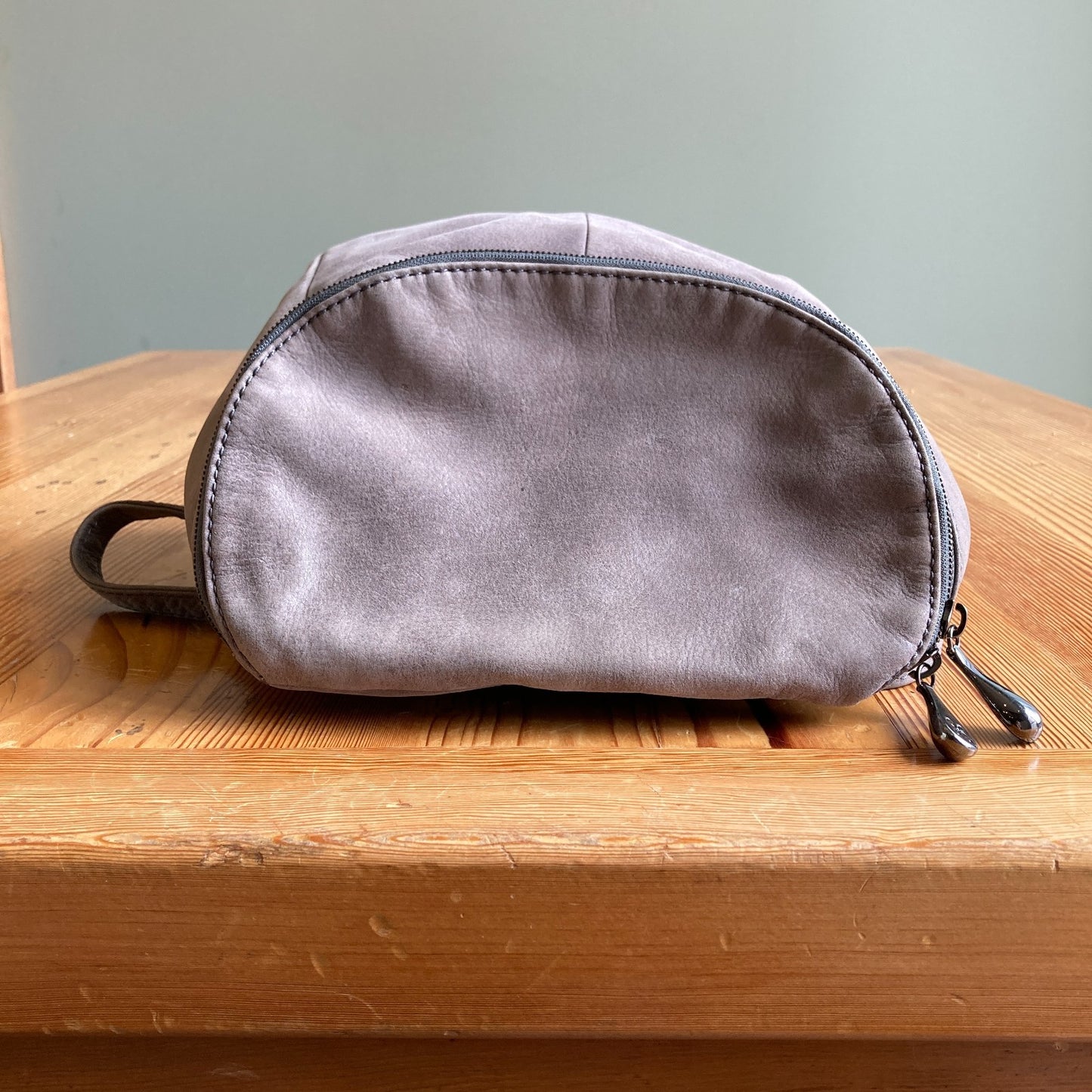 Hobo International Gray Top Zip Small Leather River Backpack Bag - 0505CM