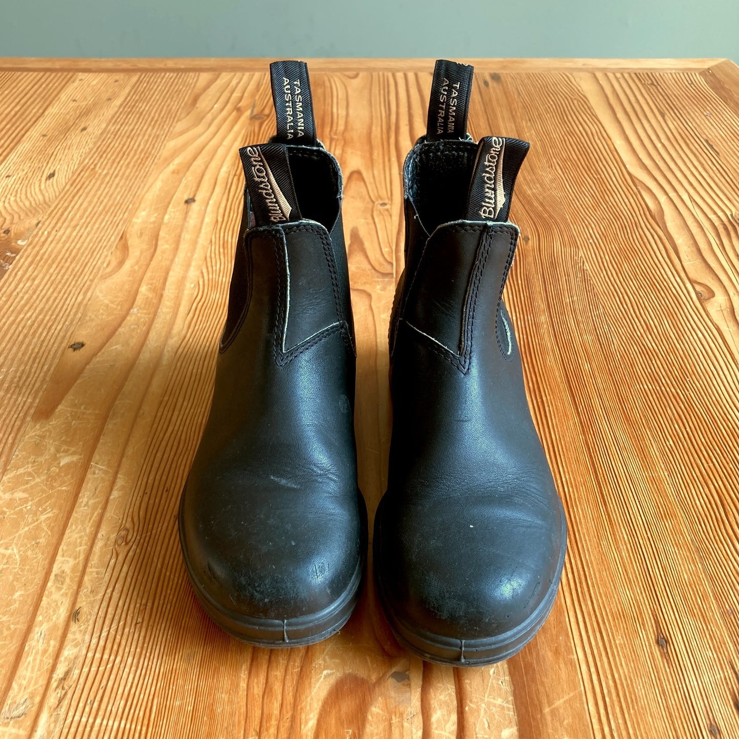 Blundstone Black Leather Chelsea Pull On Ankle Boots - Size 6 US - - 0312IG