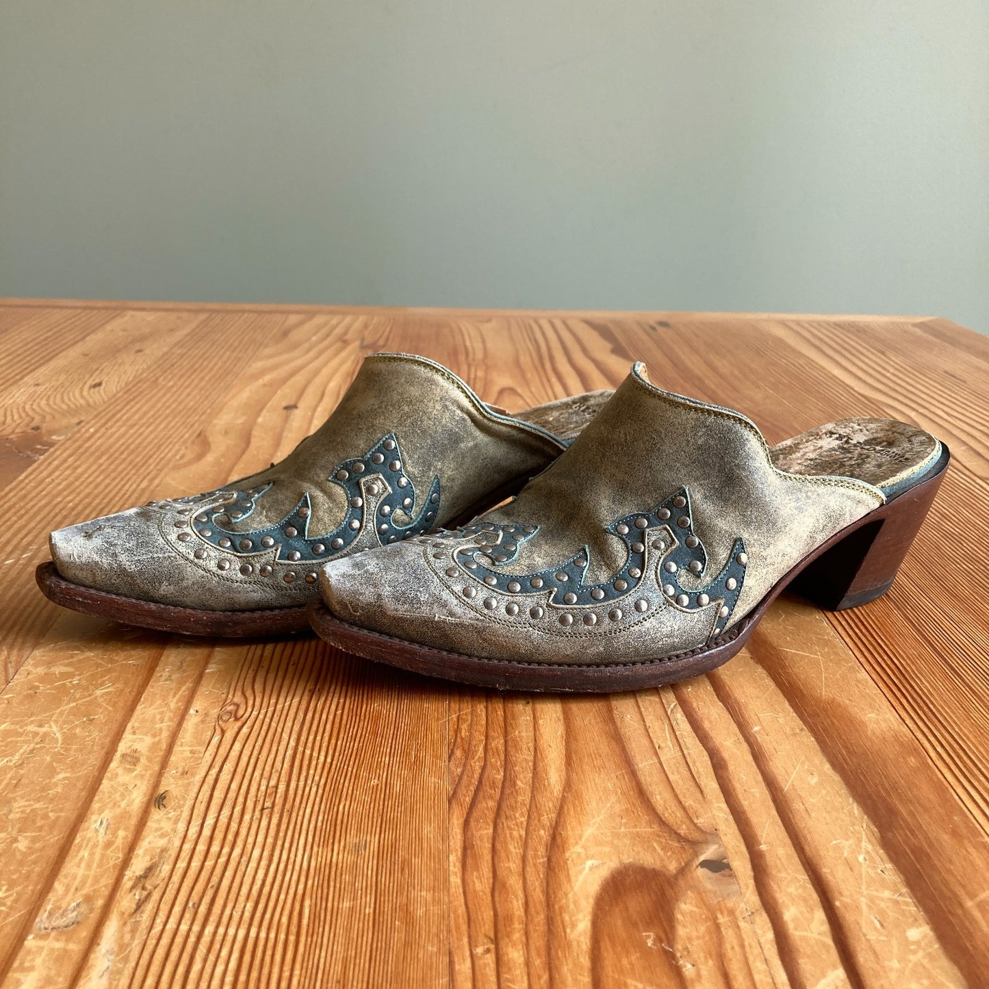 The Old Gringo Green Gray Studded Western Mules Shoes - Size 37 / 7 - 0527KM