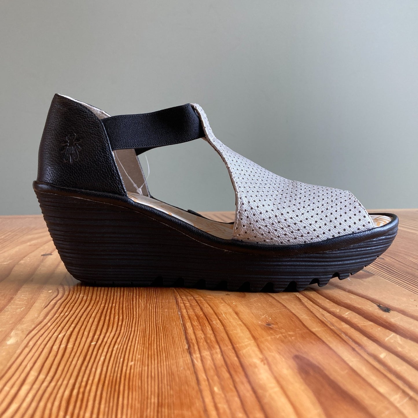 40 / 9.5 - Fly London Black Silver Perforation Open Toe Wedge Shoes NEW 1111KF