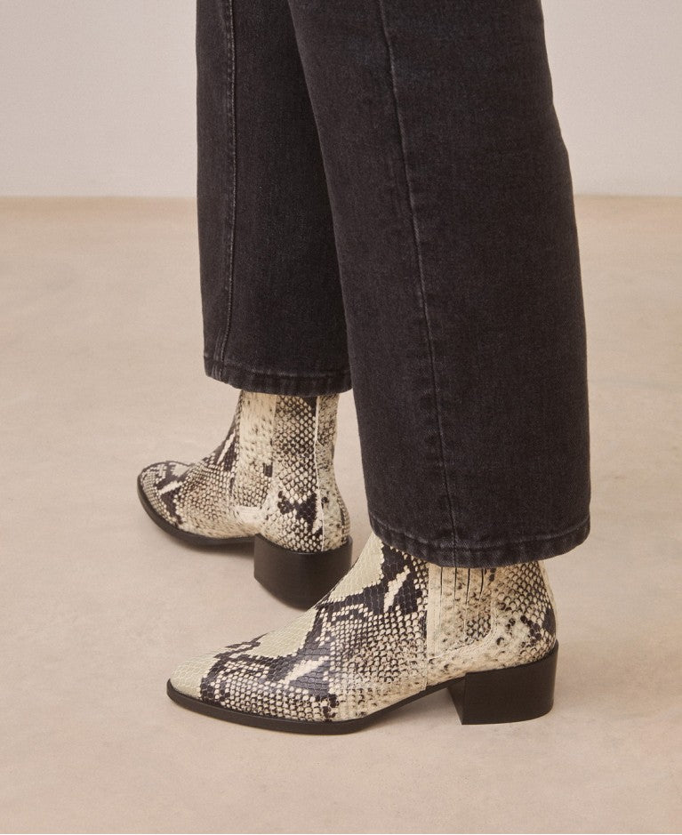 39 / 8 US - Rivecour $400 Python Botinnes No. 408 Ankle Boots NEW w/ Box 0605MH