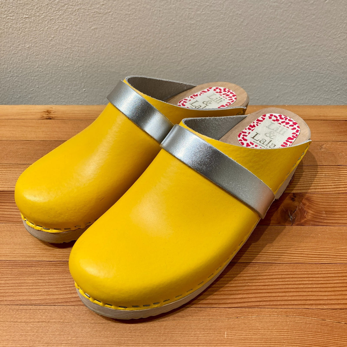 Lili & Layla Yellow Leather Wooden Malmo Clogs Shoes - Size 37 / 7 - 0308IN