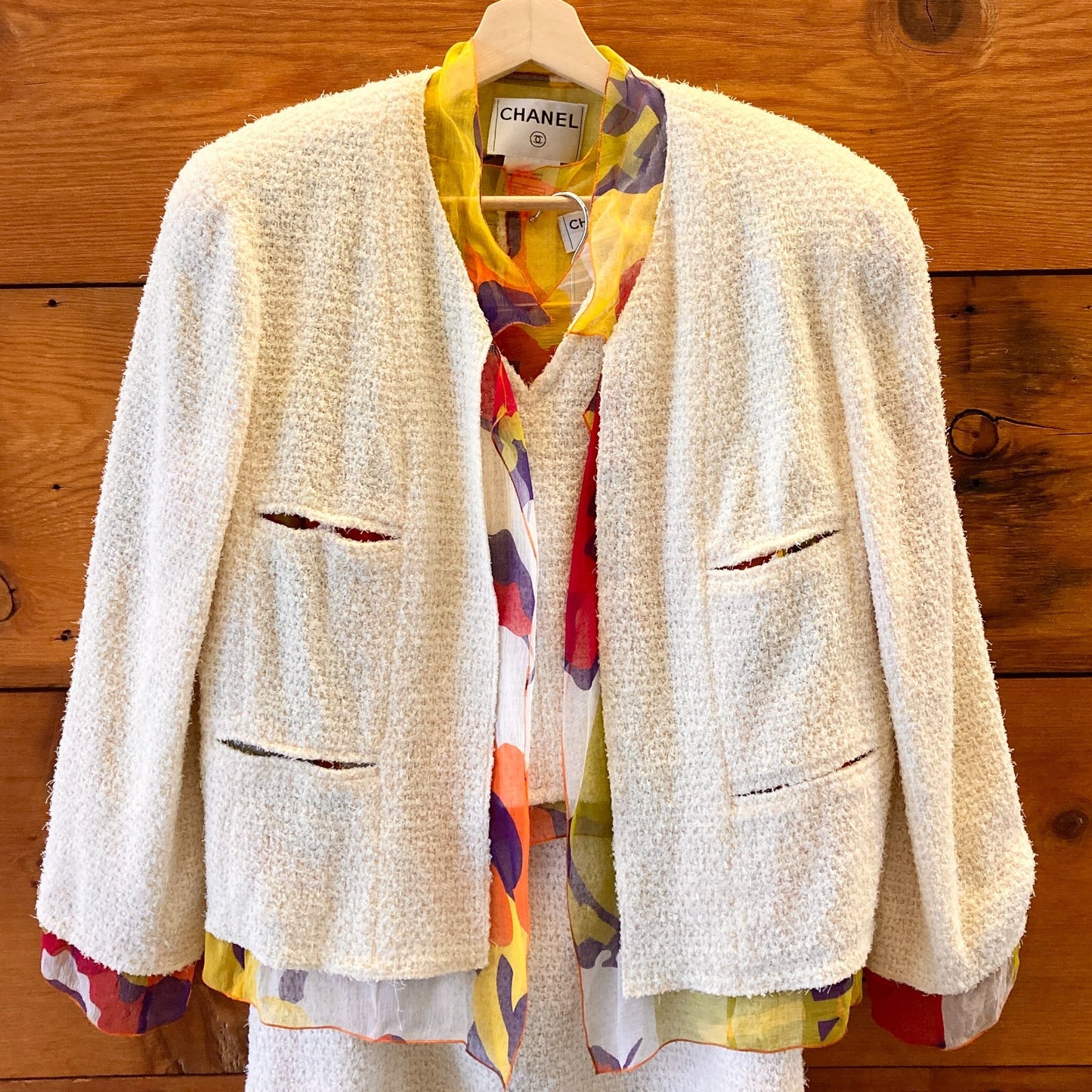 44/M - Vintage Chanel Ivory Tweed & Silk 3 Piece Skirt Suit Set *EUC 1227EL