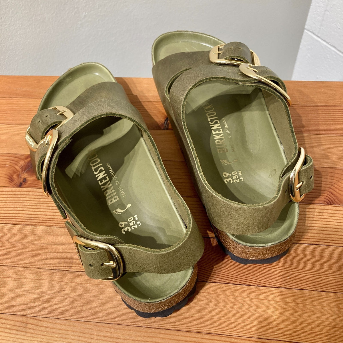 Birkenstock Olive Big Buckle Milano Sandals Shoes - Size 39 / 8 - NEW - 0425SV