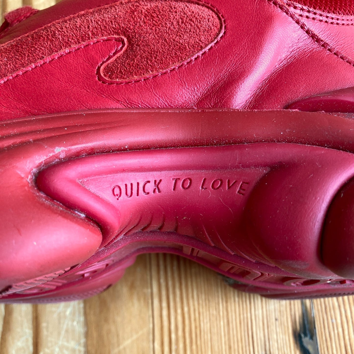 John Fluevog Red Duesy Soul Speed Sneakers Shoes w/ Box - Size 8 - 0425SV