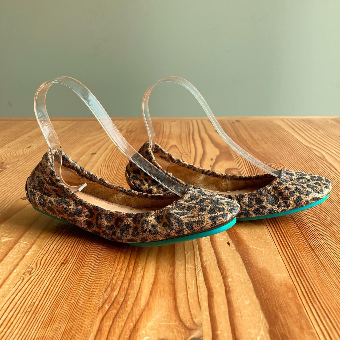 Tieks by Gavrieli Leopard Leather Ballet Flats Foldable Shoes - Size 7 - 0828AM