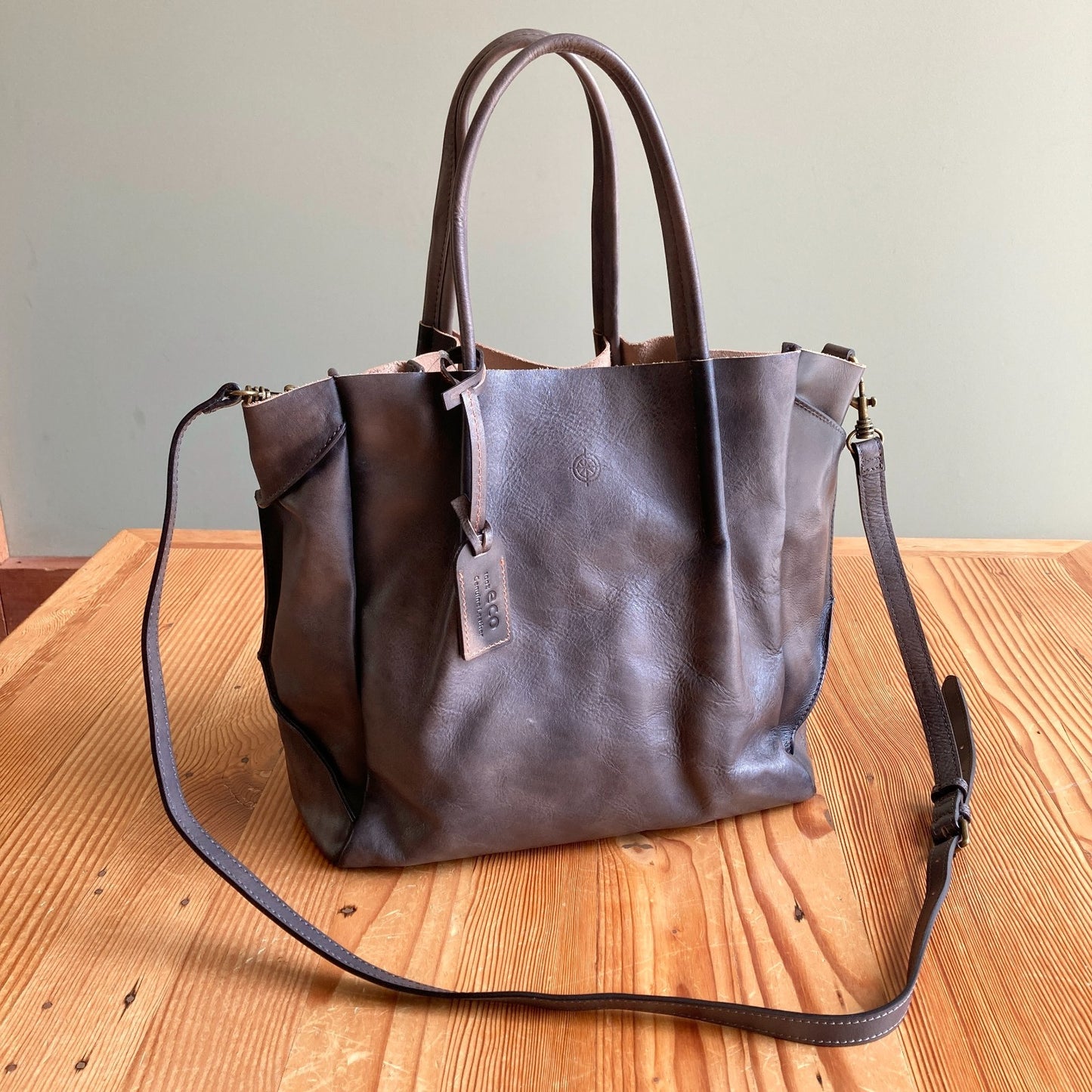 Old Trend $286 Gray Leather Sprout Land Removable Liner Purse - NEW - 1002MG
