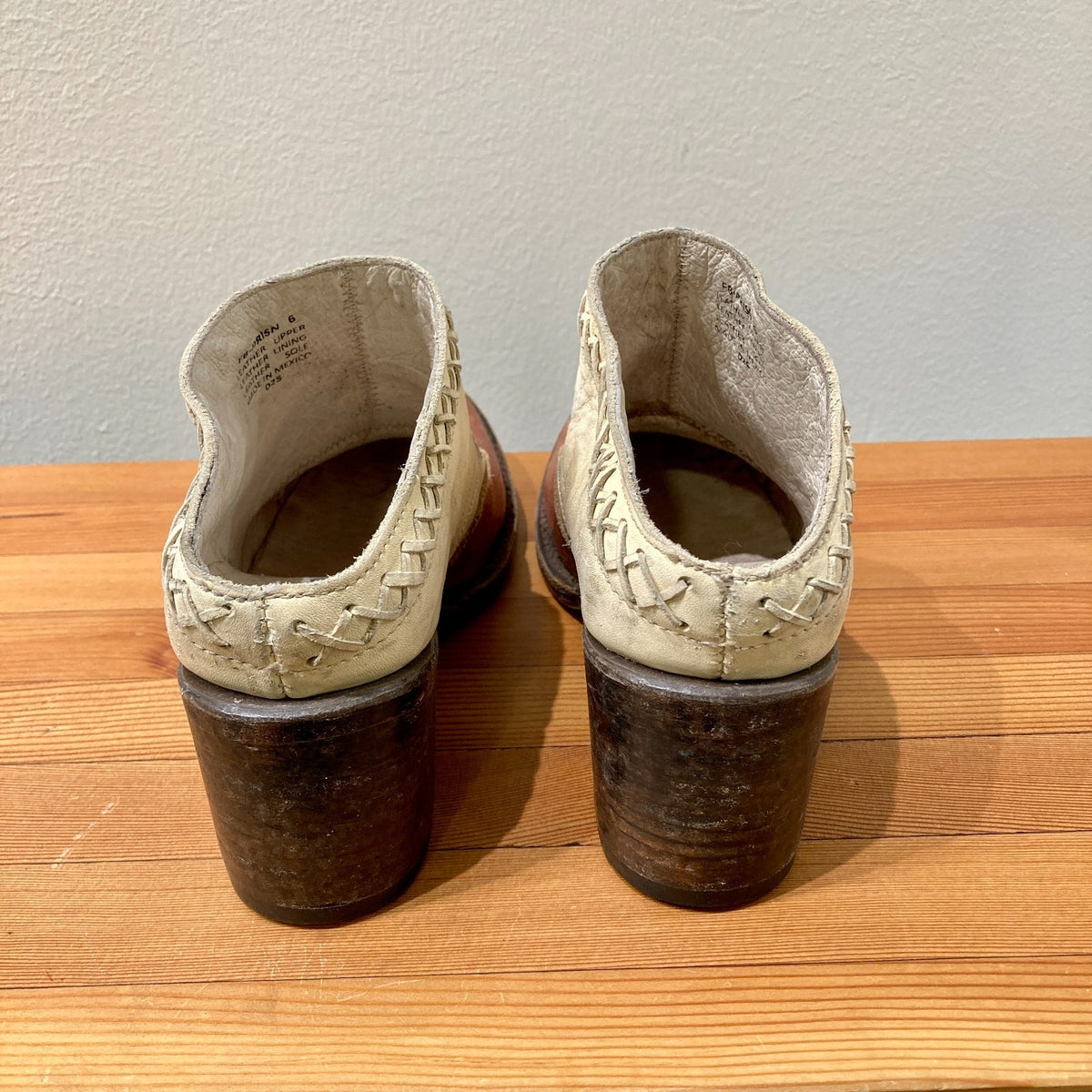 Freebird by Steven Brown White Western Prisn Mules Shoes - Size 6 - 0312IG