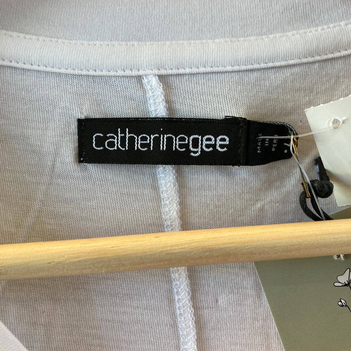 Catherine Gee White Embroidered NEW $104 Short Sleeve Top- 4427SC