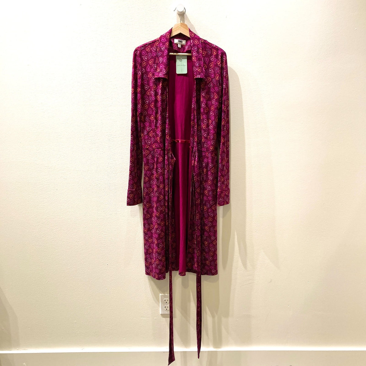 Diane von Furstenberg Magenta Heart Pattern Silk Wrap Dress - Size 10 - 0915CR