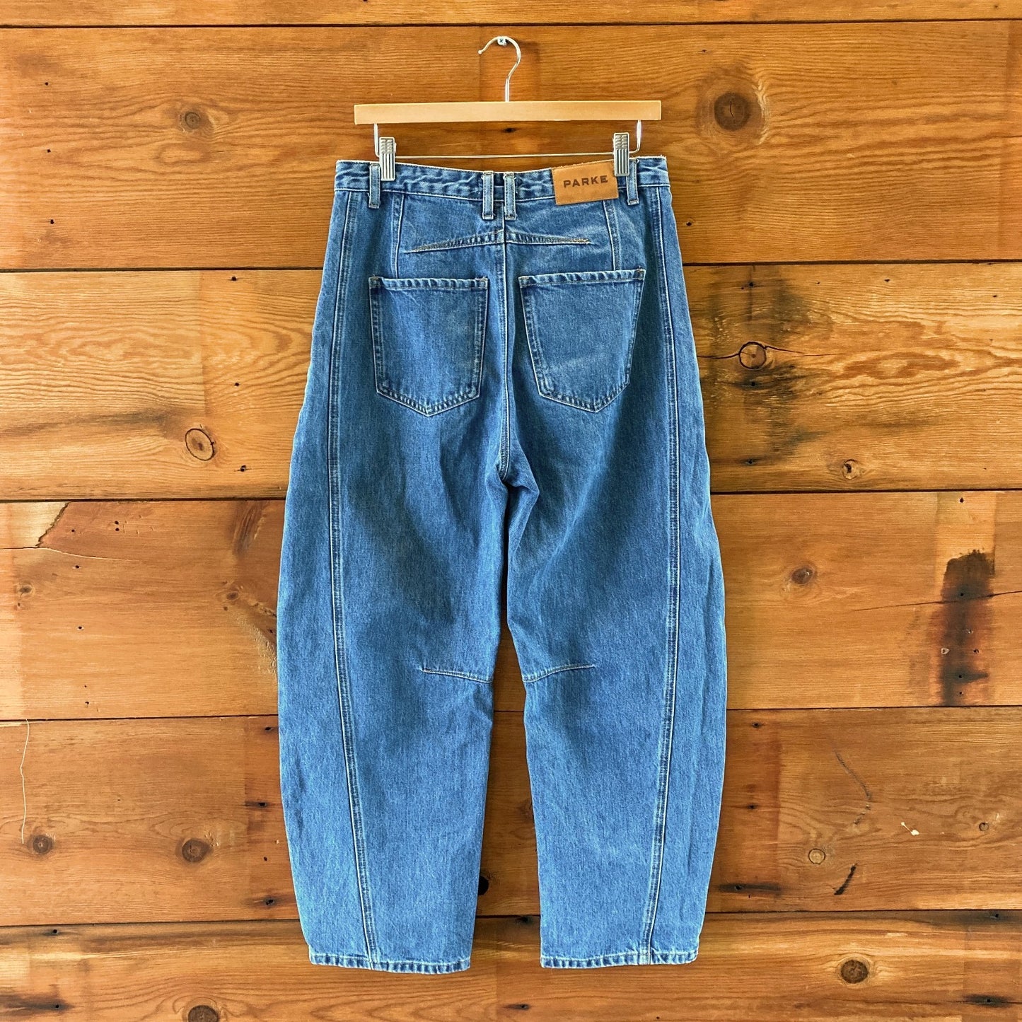 Parke Medium Wash Button Fly Horseshoe Barrel Leg Jeans - Size 27 - 0815JF