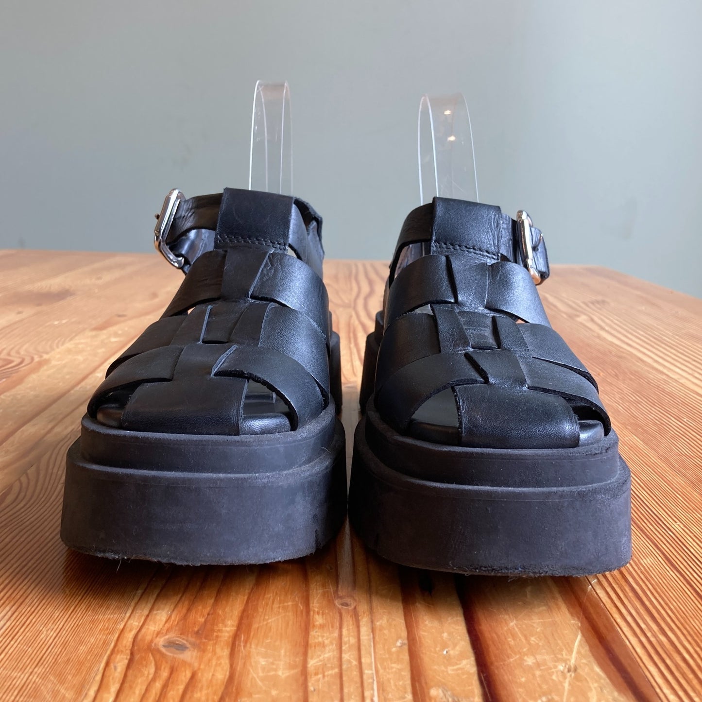 EB by Miista Black Leather Platform Fisherman Sandals - Size 37 / 7 - 0818SL