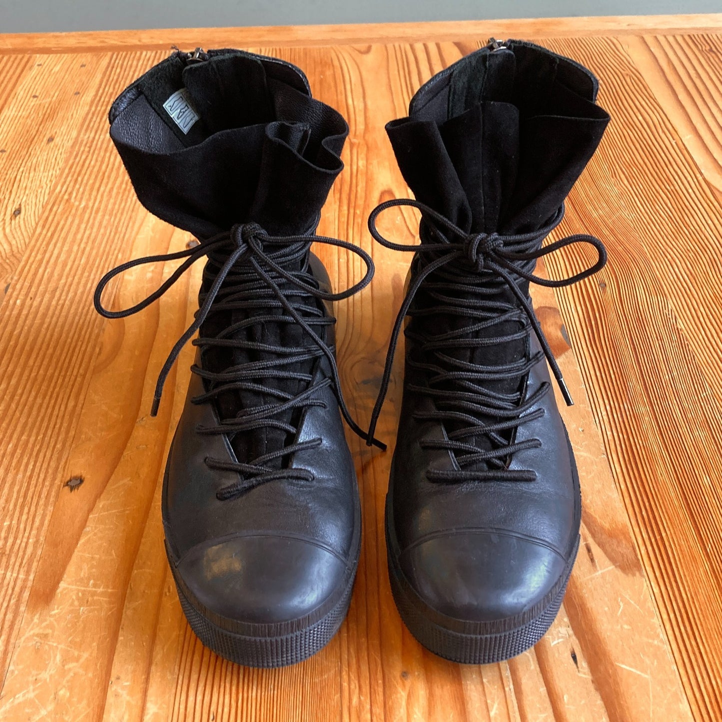 40 - Marcella New York Black Leather Lace Up Alicia Sneaker Boots 0313AH