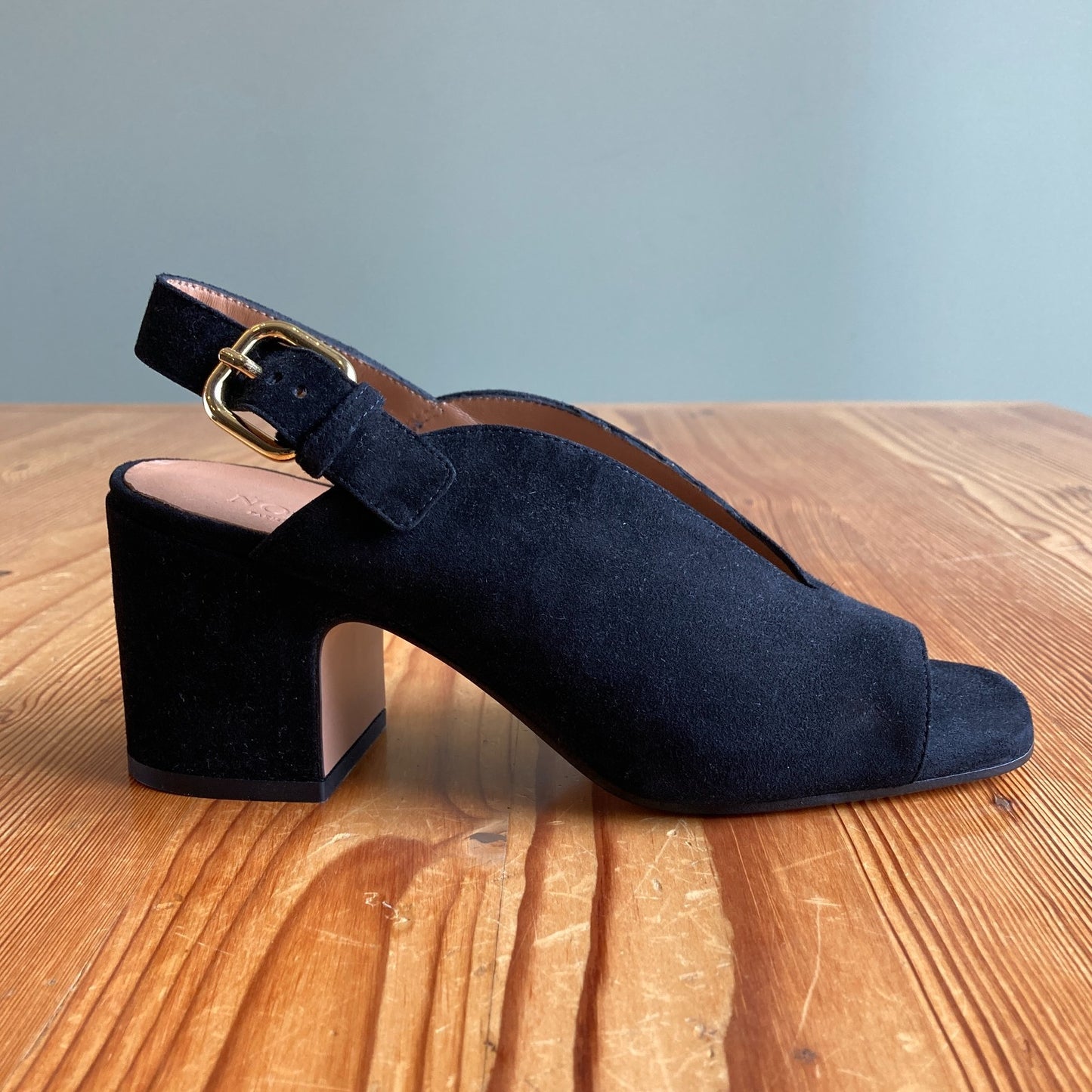 Nomasei $460 Baghera Camoscio Suede Heels Shoes - Sz 39 / 8.5 NEW w/ Box -4427SC