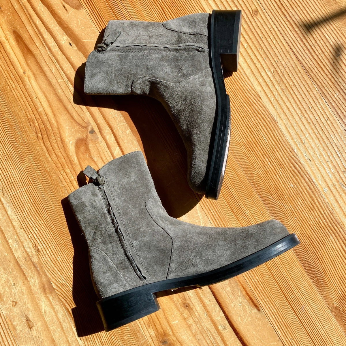 Stuart Weitzman NEW Grey Suede 5050 Bold Zip Ankle Boots - Size 6 - 0320JS