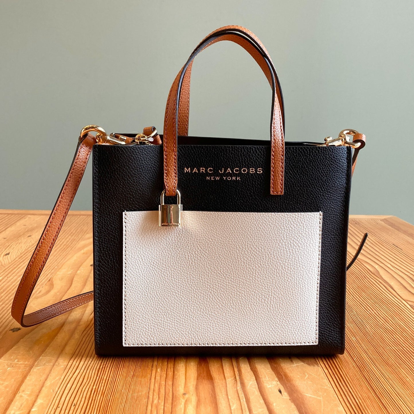 Marc Jacobs Colorblock Black White Mini Grind Leather Tote Bag Purse 0210AM