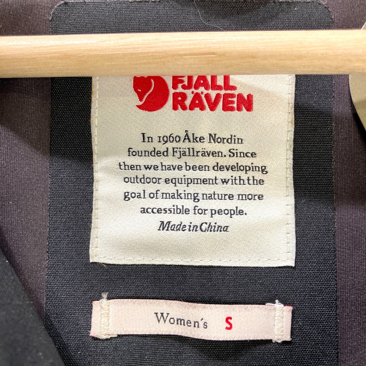 FjallRaven Black Zip Up Hooded Greenland Winter Jacket - Size - S - 0606RO