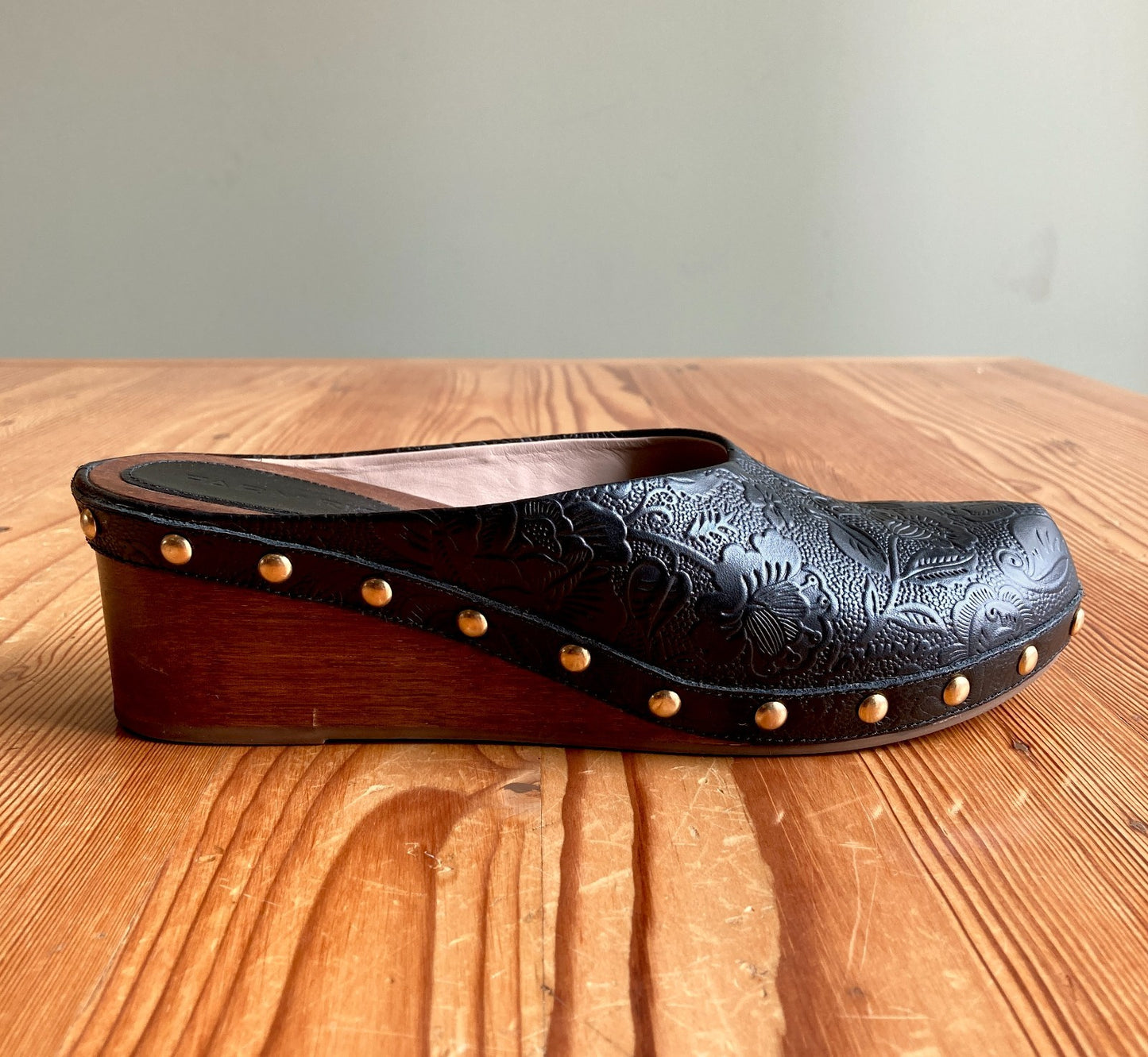 Farm Rio Black Embossed Studded Low Wedge Clogs Shoes - 0715DP