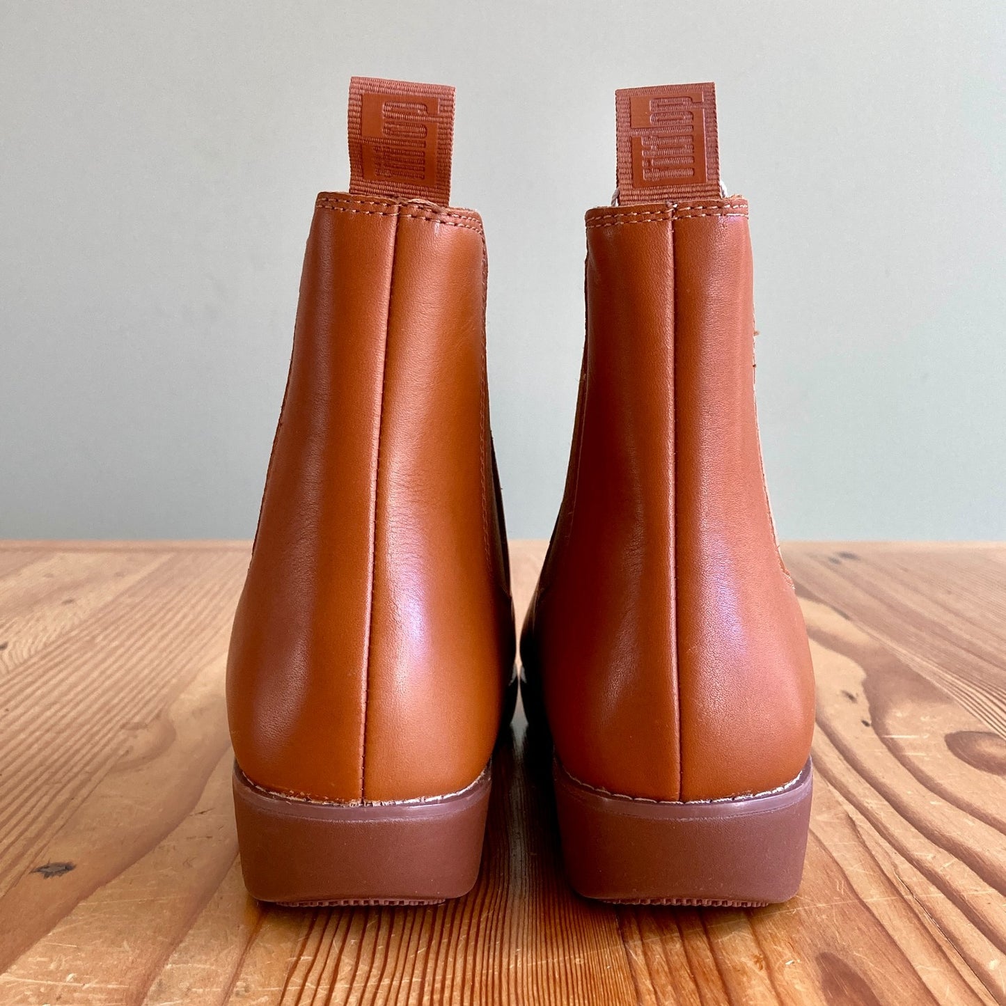 FitFlop NEW Sumi Leather Waterproof Chelsea Ankle Boots - Size 8.5 - 1007OW