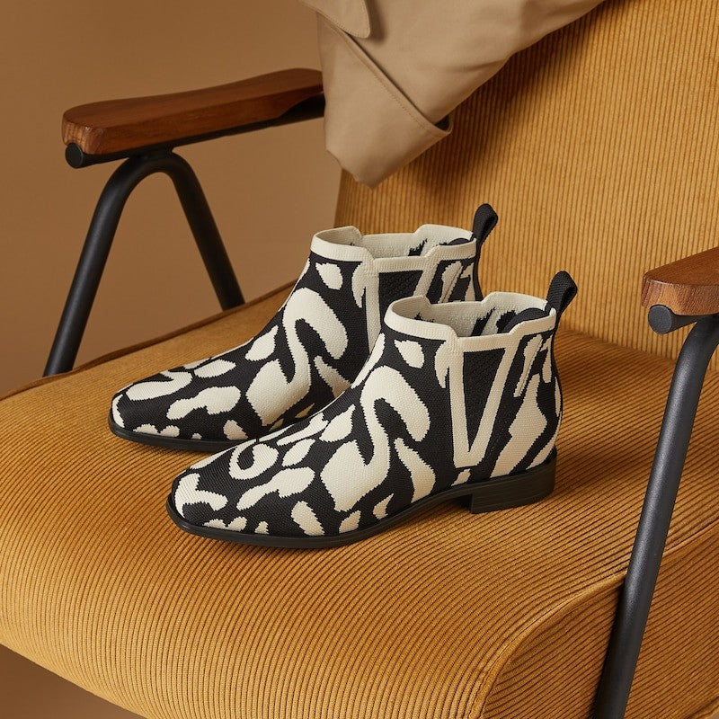 38 / 7-7.5 - Vivaia $179 Ecru Tiger Ryan Slip On Ankle Boots NEW w/ Box 0313TC