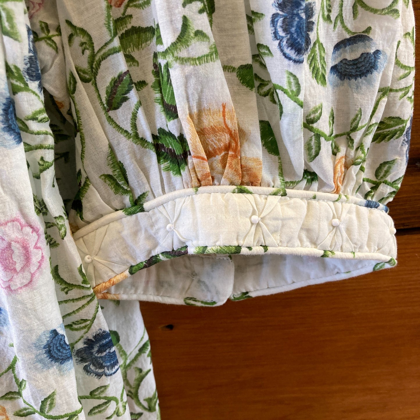 Farm Rio $190 Floral Bead Patterned Folk Blouse Top - Size L - NEW - 0206BS