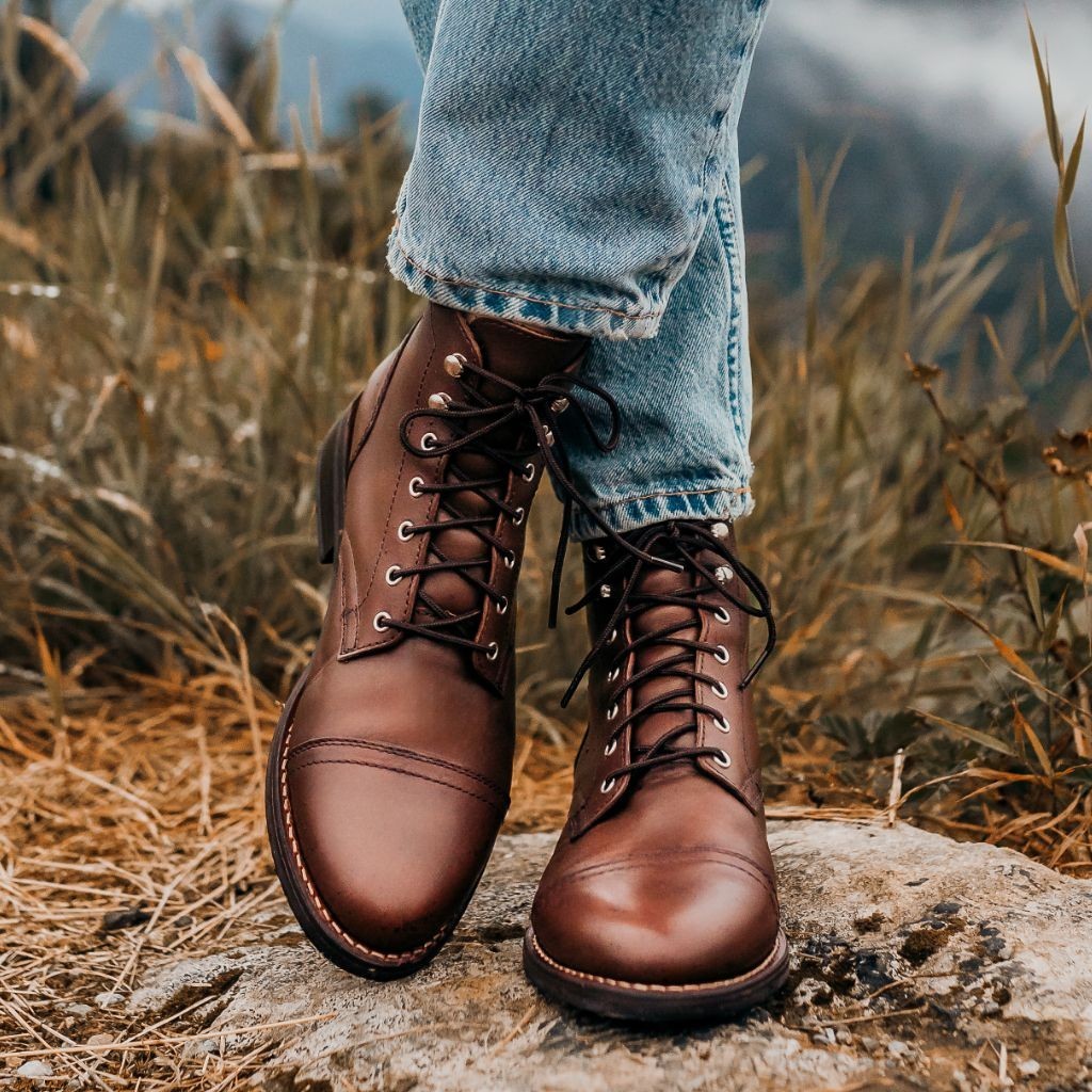 Thursday $198 Whiskey Brown Leather Captain Lace Up Boots - Size 7 - 0106KL