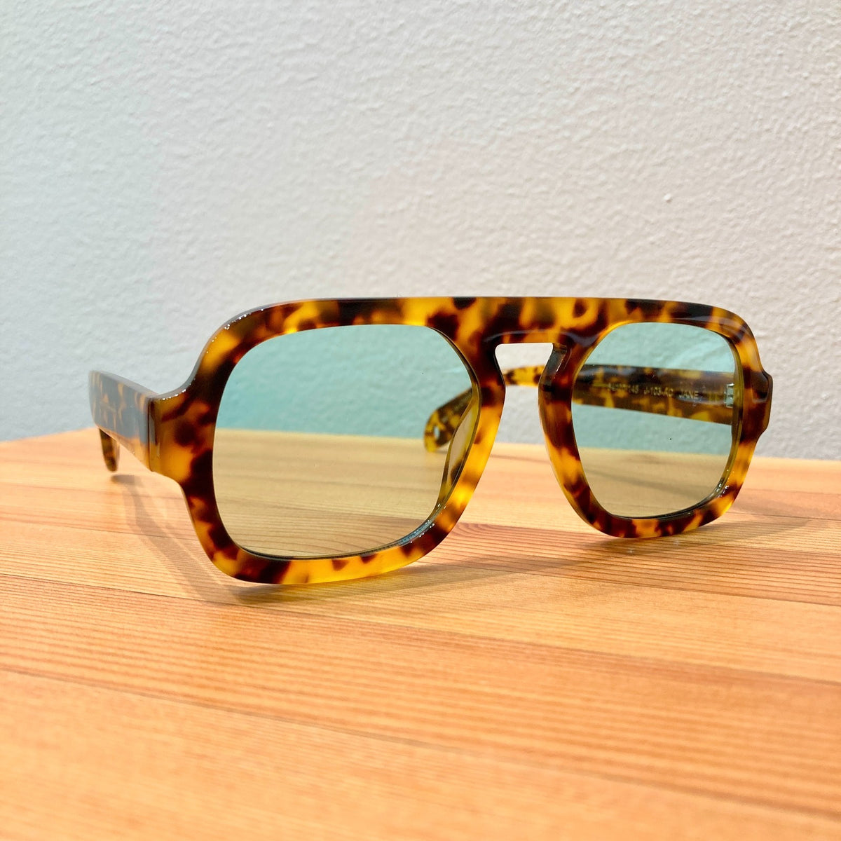 Elisa Johnson Brown Tortoise Blue Lens Jane Sunglasses w/ Case - 0312IG