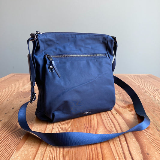 TUMI Navy Blue Voyager Canton Crossbody Nylon Bag Purse - 0728LC