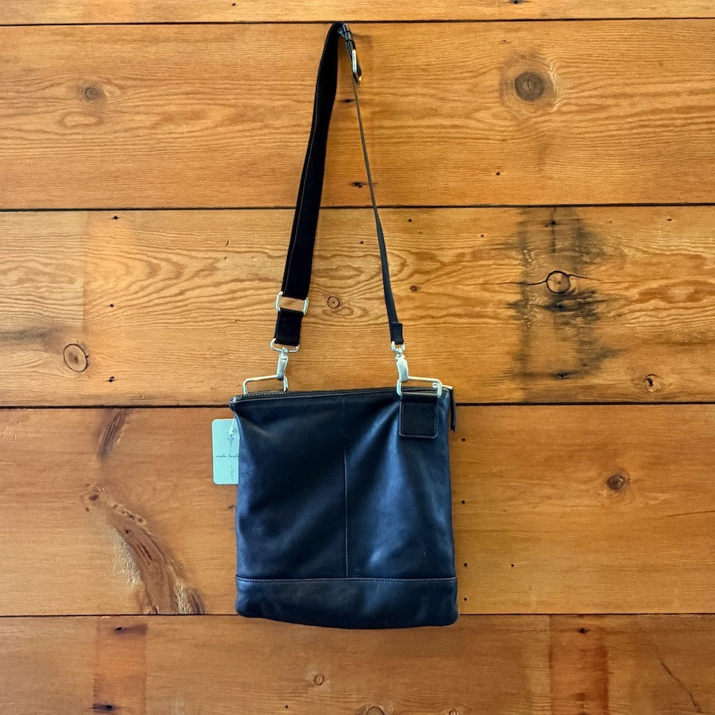 Margot New York Black Leather Minimalist Crossbody Purse Bag 0514SU