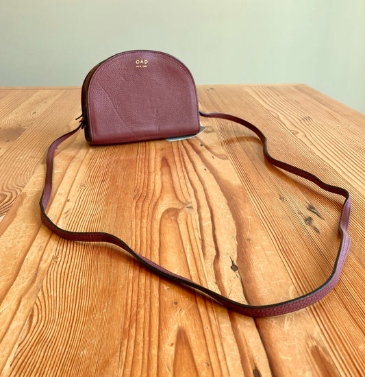 OAD New York Burgundy Leather Zip Around Crossbody Purse - 0416JW