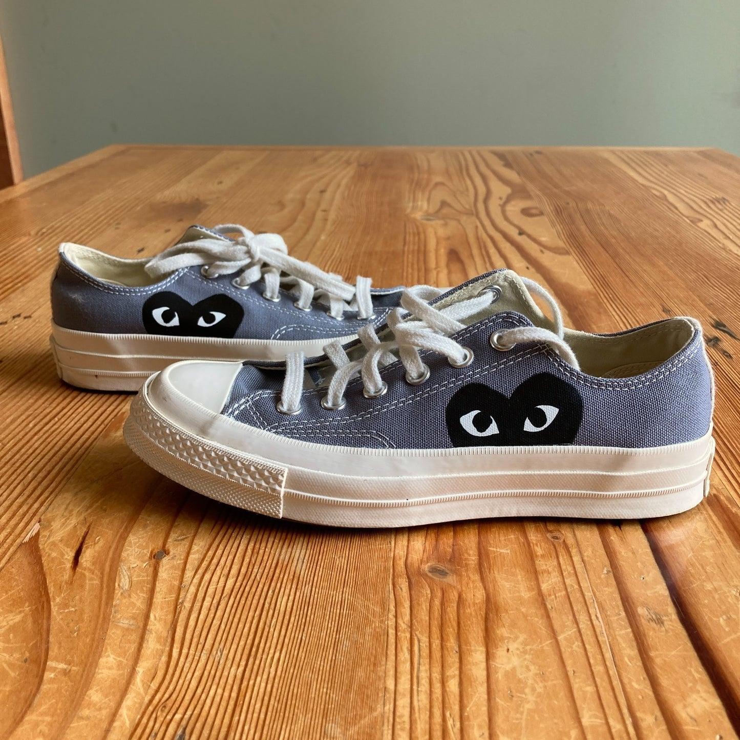 Converse X Play Comme Des Garcons Gray Chuck Low Heart Shoes - Size 7 - 0818SL