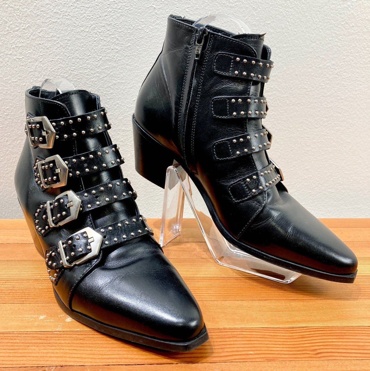 Pertini Black Leather Buckle Studded Ankle Pointed Toe Boots - Size 39 - 1111LM