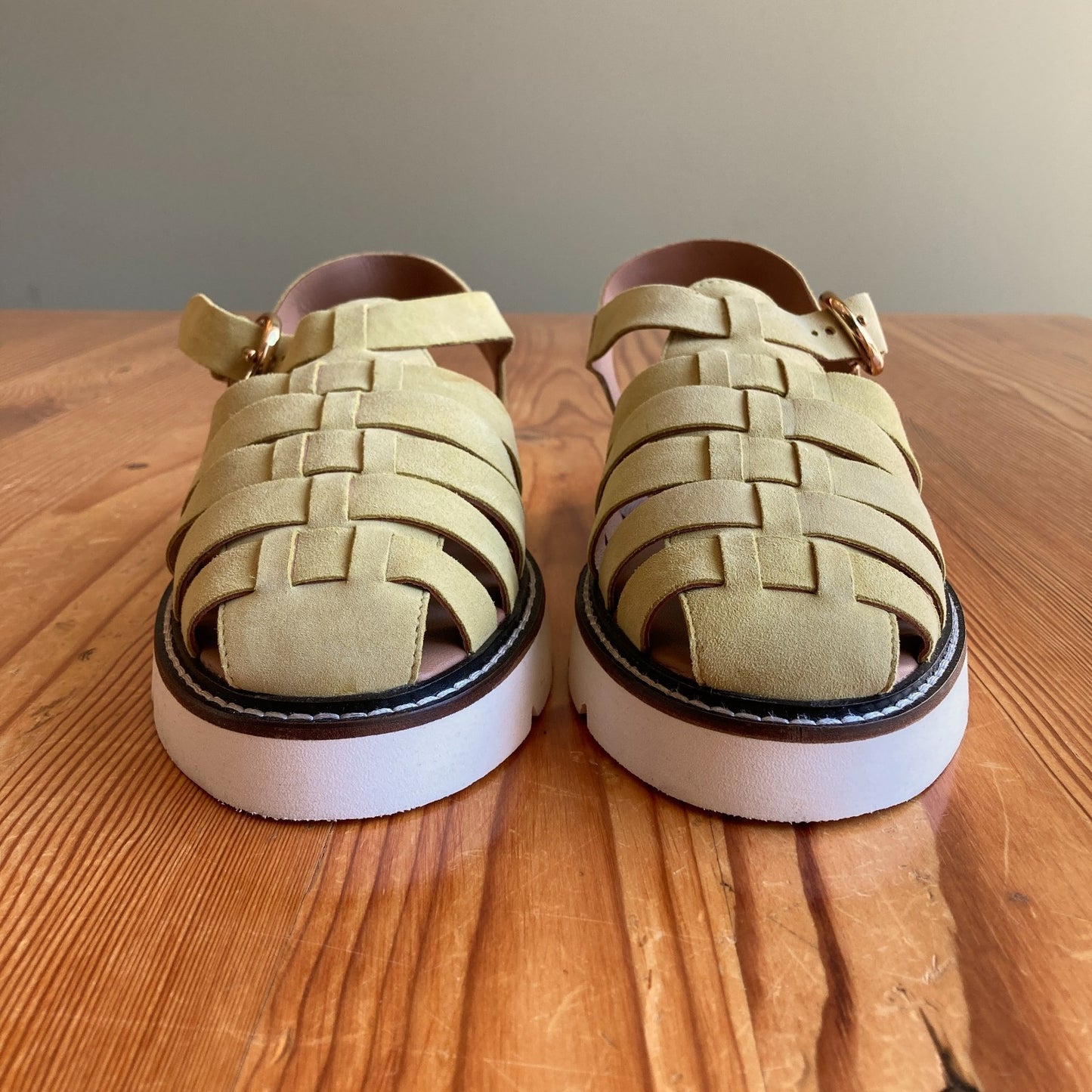 Anthropologie $125 Lime Green Fisherman Sandals w/ Box - Size 9 - NEW - 0327SM