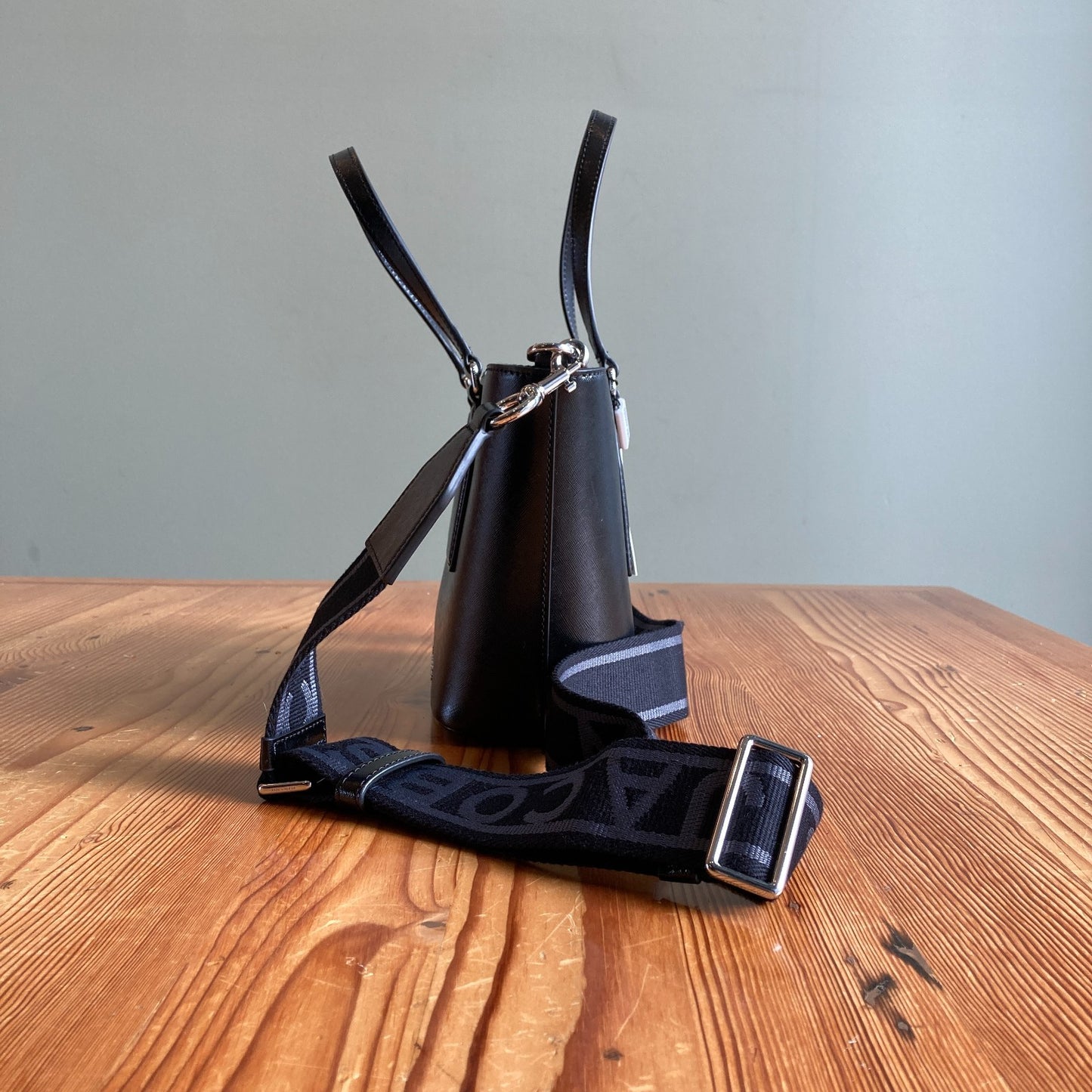 Marc Jacobs Black NEW Small Tradmarc Tote Satchel Crossbody Bag 0607AB