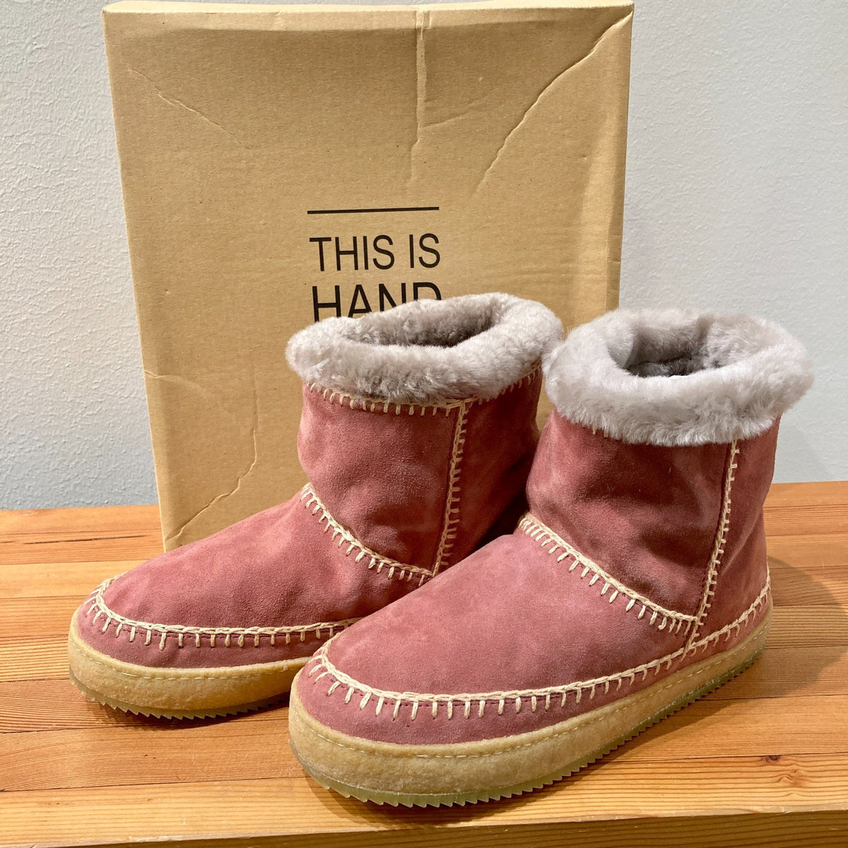Laid Back London Pink Suede Pull On Moccasin Boots - Sz 38 - NEW w/ box - 1122CT
