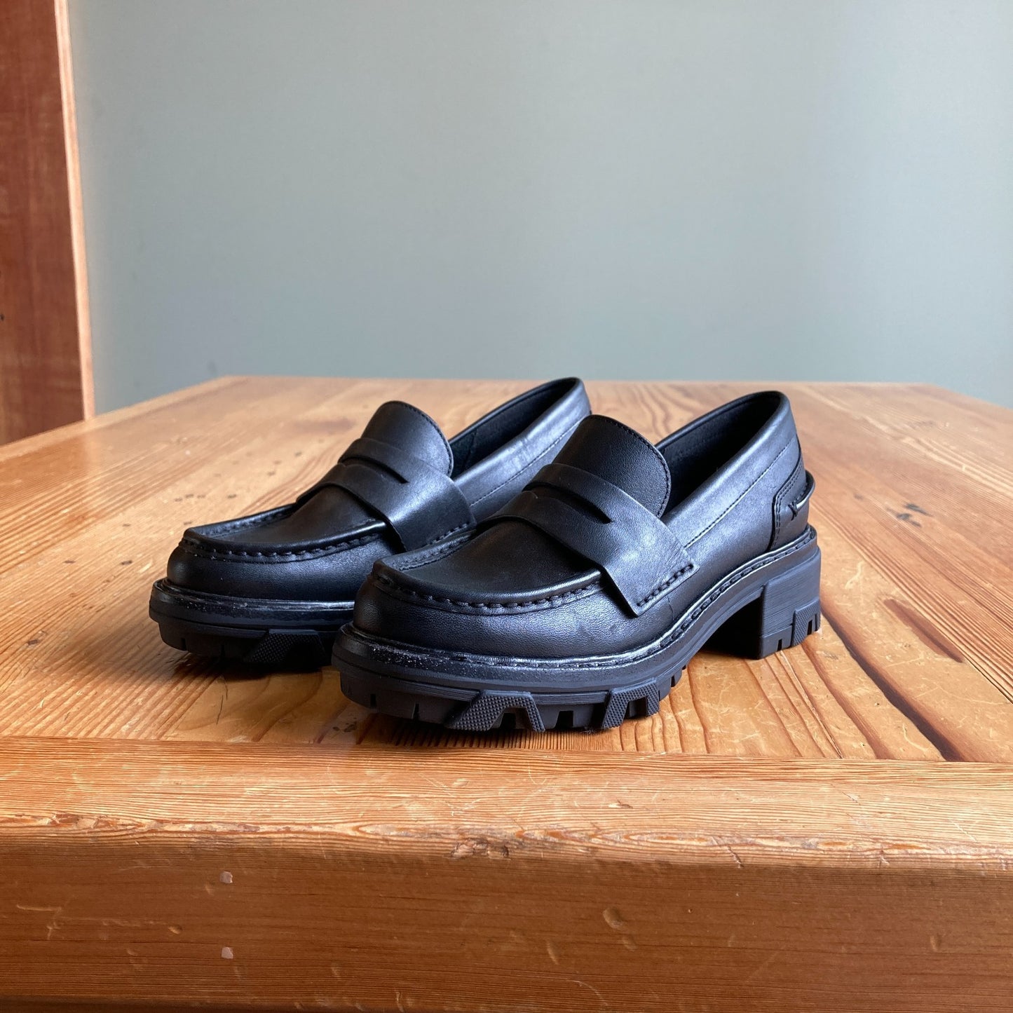 Rag & Bone Black Leather Shiloh Lug Sole Penny Loafers Shoes - Size 35 - 0607HL