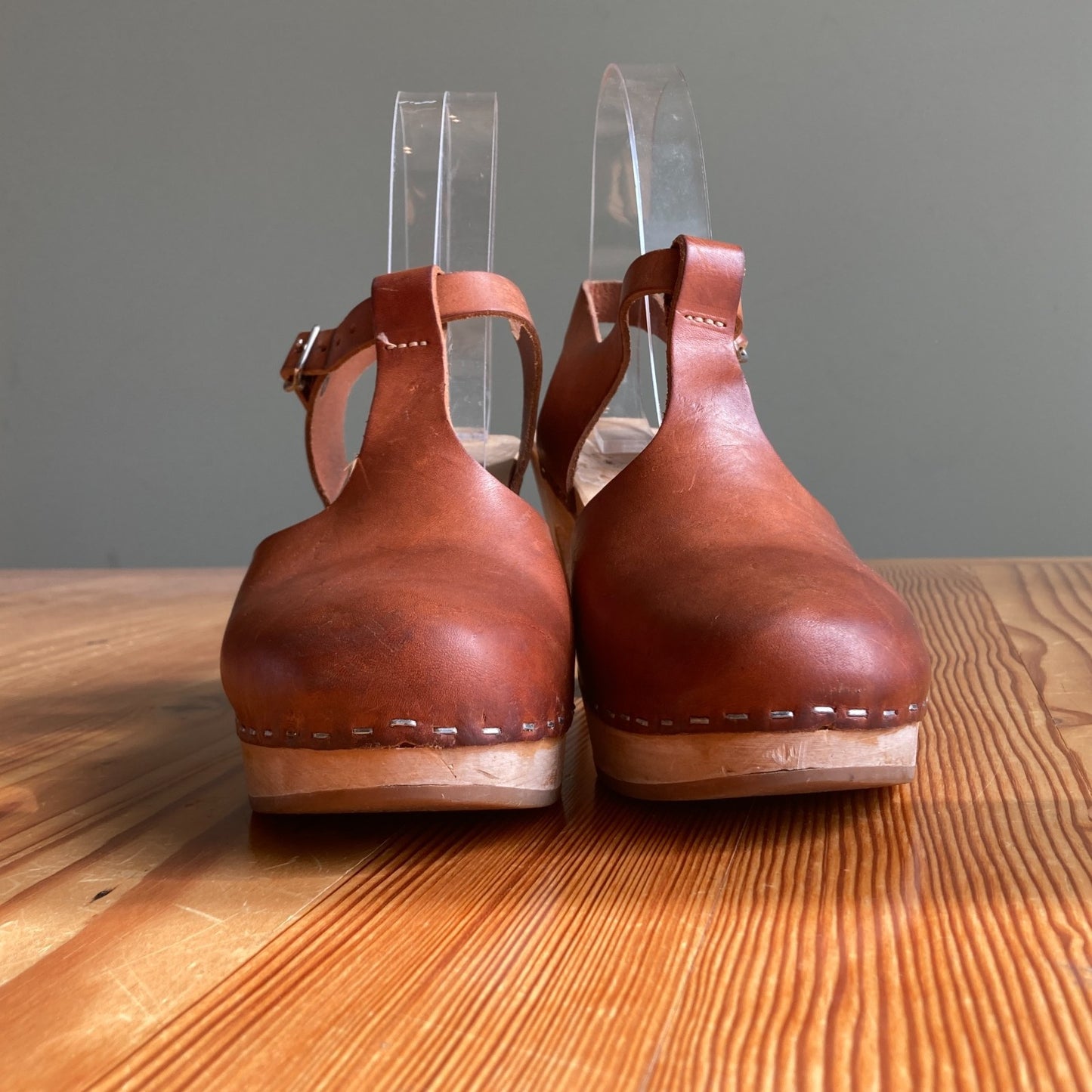 8 - Swedish Hasbeens Brown T-Strap Leather High Heel Clog Shoes 0325MR