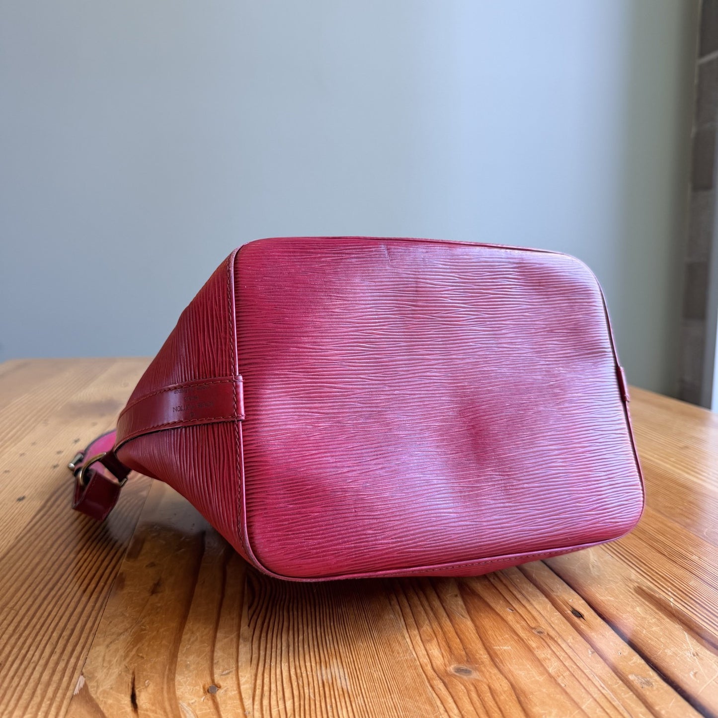 Louis Vuitton Red Epi Leather Petit Noe Structured Bucket Shoulder Bag - 1022SW
