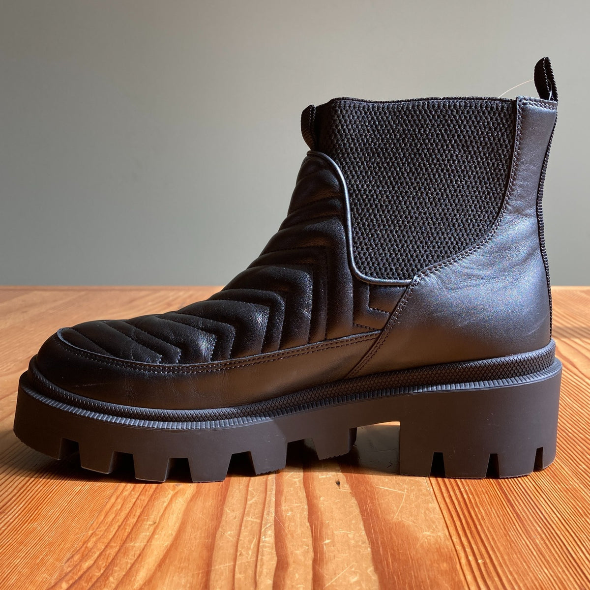 Gucci Black Matelasse Leather Lifford Chelsea Boots - IT 40.5 / US 10.5 - 0827BH
