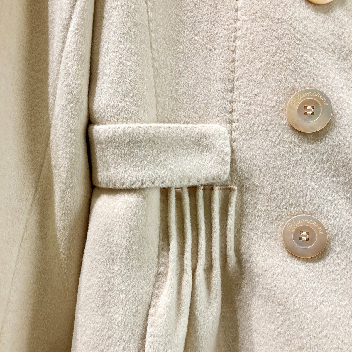 Blumarine Ivory White Wool Angora Double Breasted Coat *flaw - Size L - 0927MW