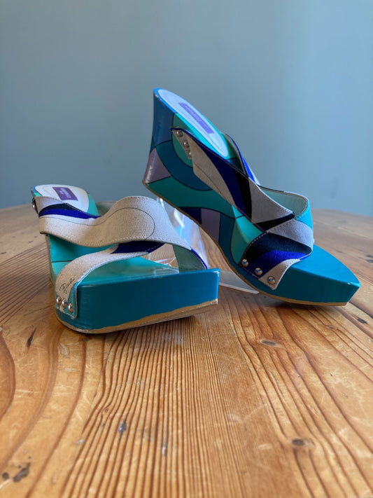 Emilio Pucci Aqua Teal Pointed Slip-on Wedge Sandals - Size 39 / 8.5 - 1019HV